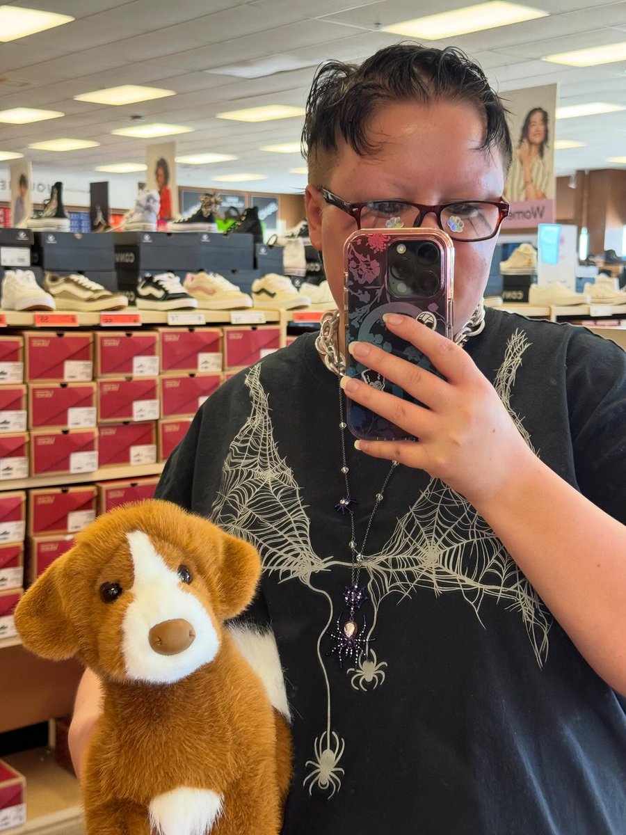 FlorenceToyama's tweet photo. Allspice in her element. So happy to have this girlie in the alien pup pack. https://t.co/rCXSuFK4oH