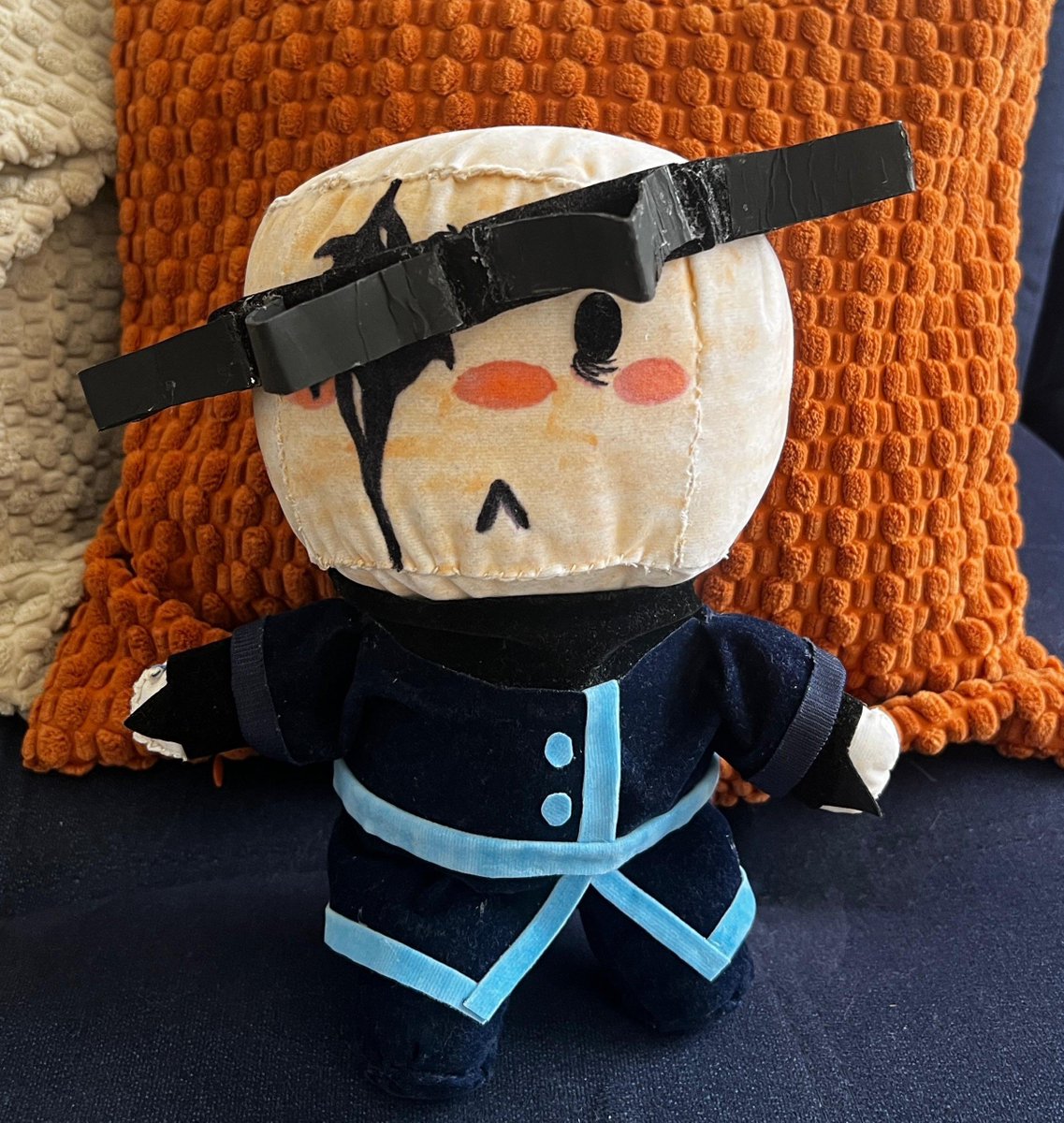 Dohertybluebell's tweet photo. I made a Sean plushie 👀 (jx1dx1 is lurking)  #Sean #Seildirectory #RobloxARG #Seandoherty #Jx1dx1 https://t.co/sKmyDatuA4