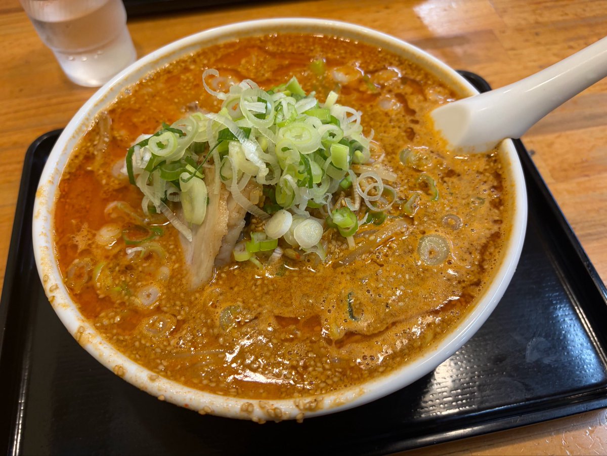 126aya1004's tweet photo. 昨日は彼氏の仕事終わりに夜ご飯、散歩デート！！
夜ご飯とデザート食べて散歩部しました！！
途中雨に降られて☔️☔️びしょ濡れだったけど、なんだかんだ思い出になったな〜笑 https://t.co/PHTWhWzjvK