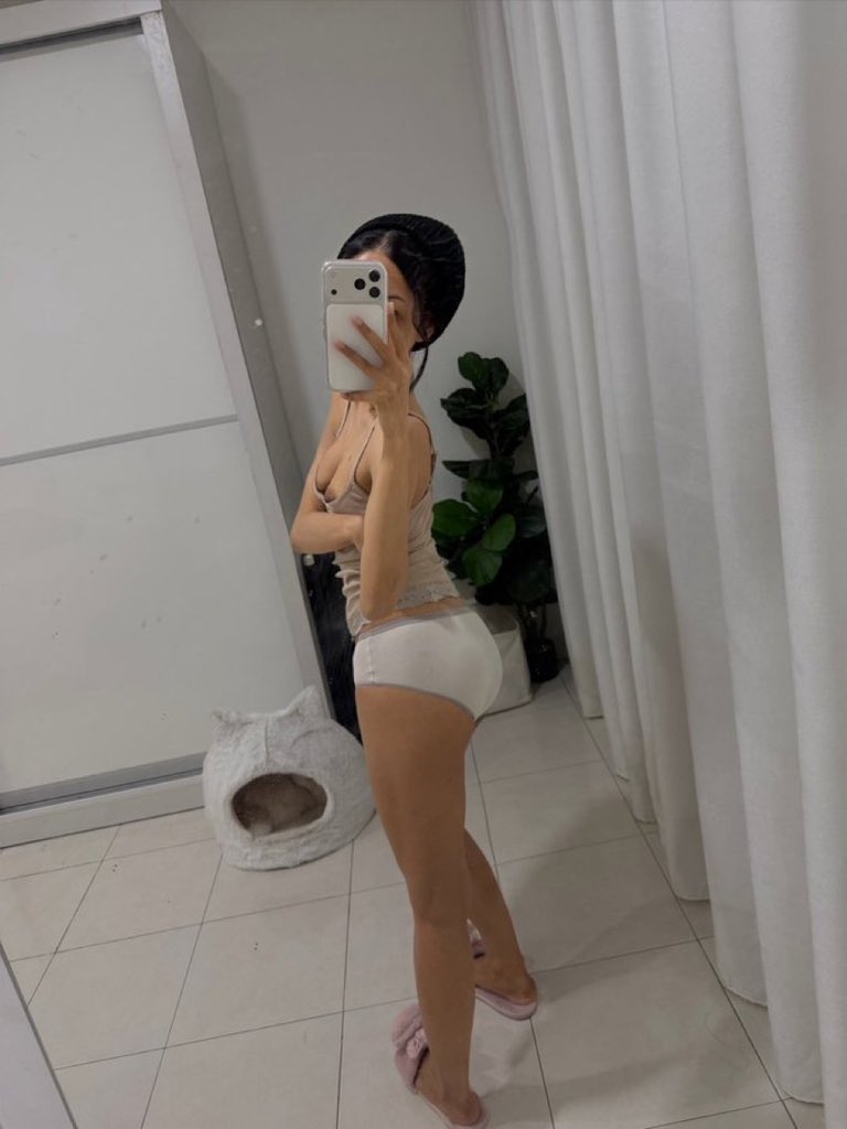 Aisyah7m's tweet photo. Public only can see so much 😏 If you want more, come join my private Telegram. Serious enquiries only, can DM me. https://t.co/IxTyX93ir3

#sgxmm https://t.co/QFzHFzitX3