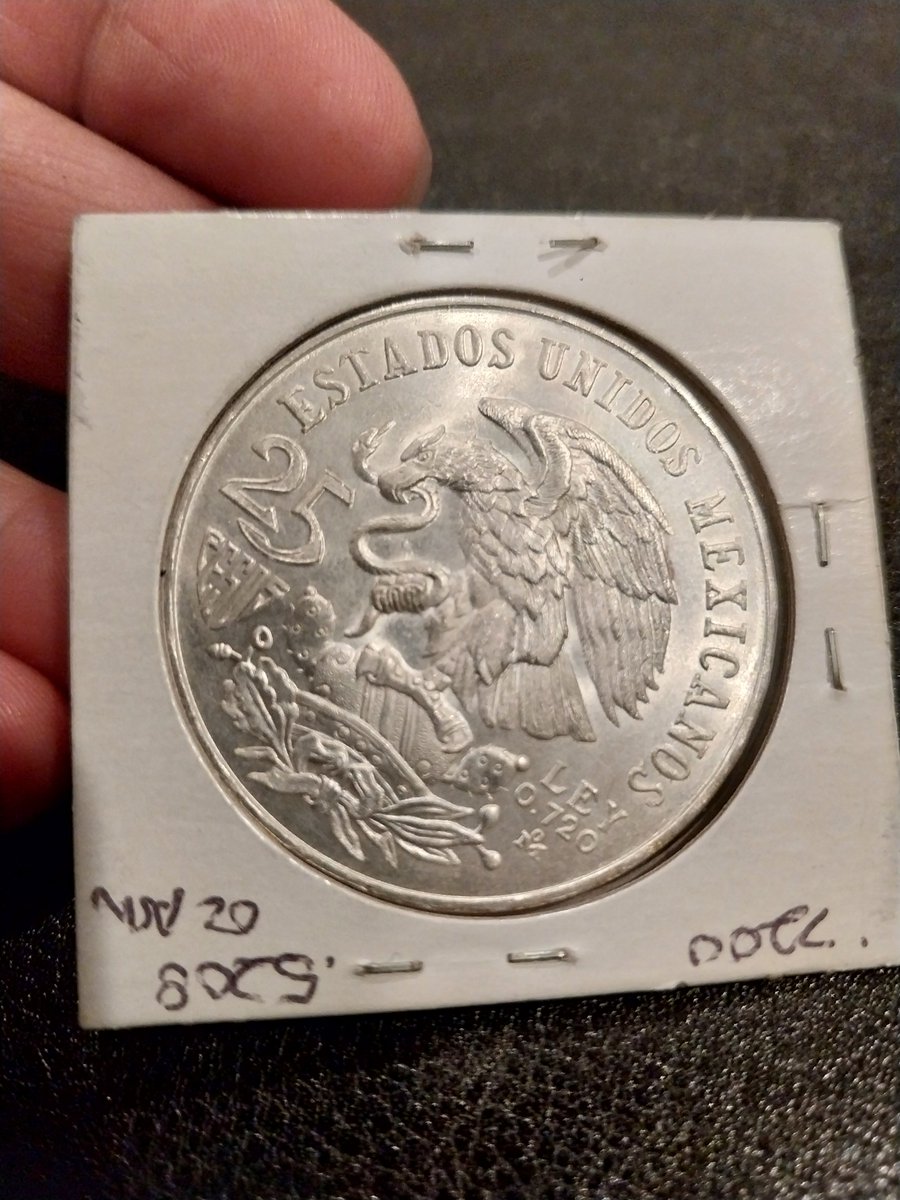 SuperiorStacker's tweet photo. The detail on this silver coin is amazing! https://t.co/GR8IUBf7DR