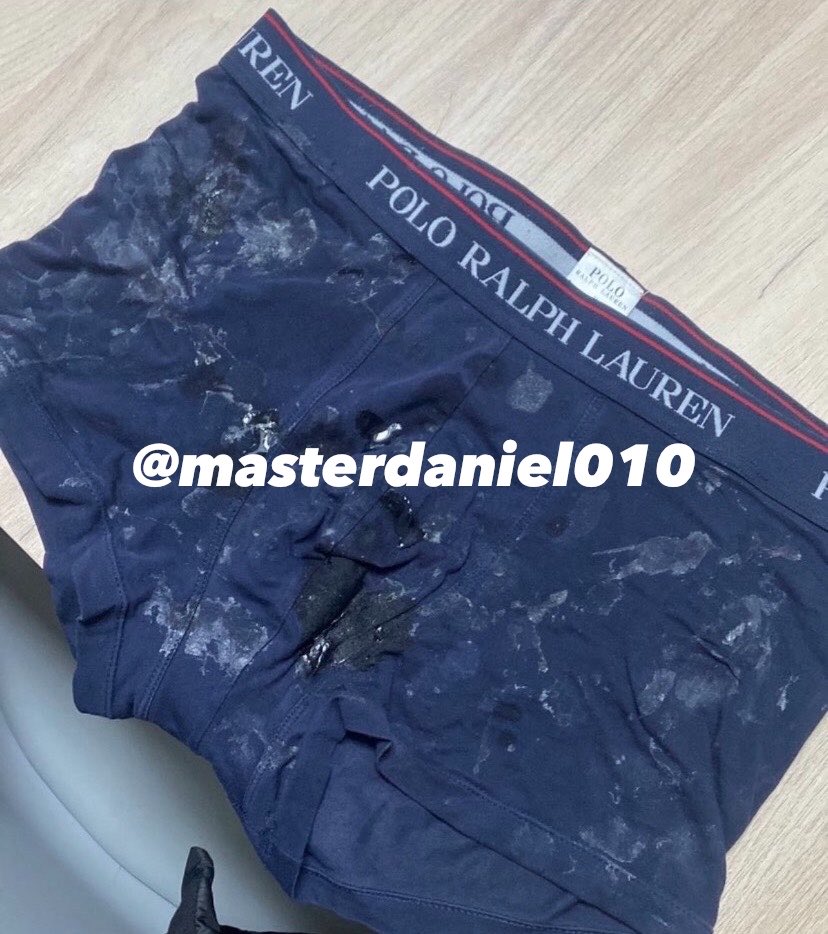masterdaniel010's tweet photo. Chcesz kupić takie bokserki lub soxy od prawdziwego Pana z jego zapachem? Pisz DM suko😈🖕

Pod biurko i czyść Panu tn’y 😂😈🖕
#master #alpha #fetish #socks #niketn #sniff https://t.co/5NOGSCQgHP