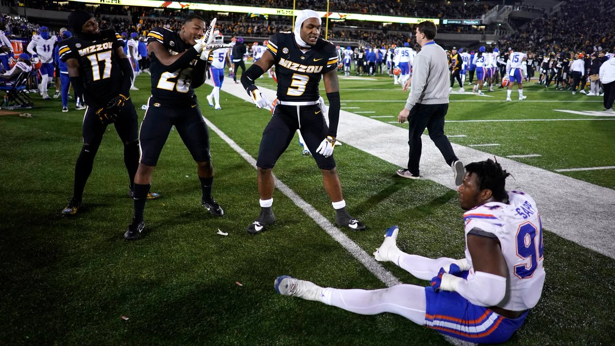 GatorKenny's tweet photo. Remember what they did to you. @GatorsFB https://t.co/EAk8dLWsvj