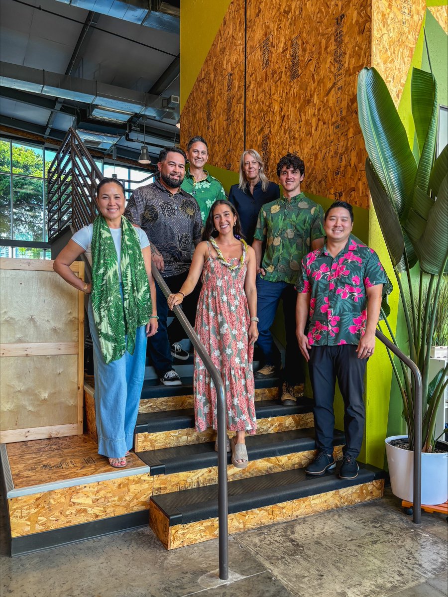 BankofHawaii's tweet photo. We recently wrapped our fifth annual mentorship program with #ManaUp! Through the program, mentors gained a deeper insight into the realities of entrepreneurship, while mentees built confidence in their numbers and discovered how bankers can support their growth. 

Congratulations to Cohort 5!