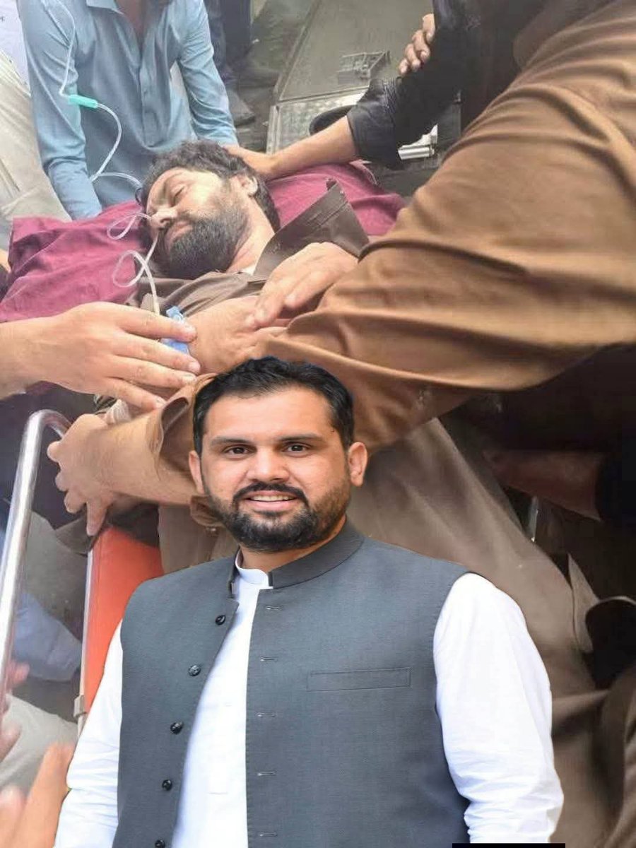 RahimGojal55052's tweet photo. إِنَّا لِلَّٰهِ وَإِنَّا إِلَيْهِ رَاجِعُونَ
میرے قابلِ احترام بھائی، صوبائی وزیر مینا خان آفریدی کے جوان سال بھتیجے شایان آفریدی کے انتقال پر دلی افسوس ہے۔ غم کی اس گھڑی میں مینا خان آفریدی اور ان کے پورے خاندان کے دکھ میں برابر کے شریک اور دلی تعزیت پیش کرتے ہیں۔ https://t.co/V7pi6JGd91