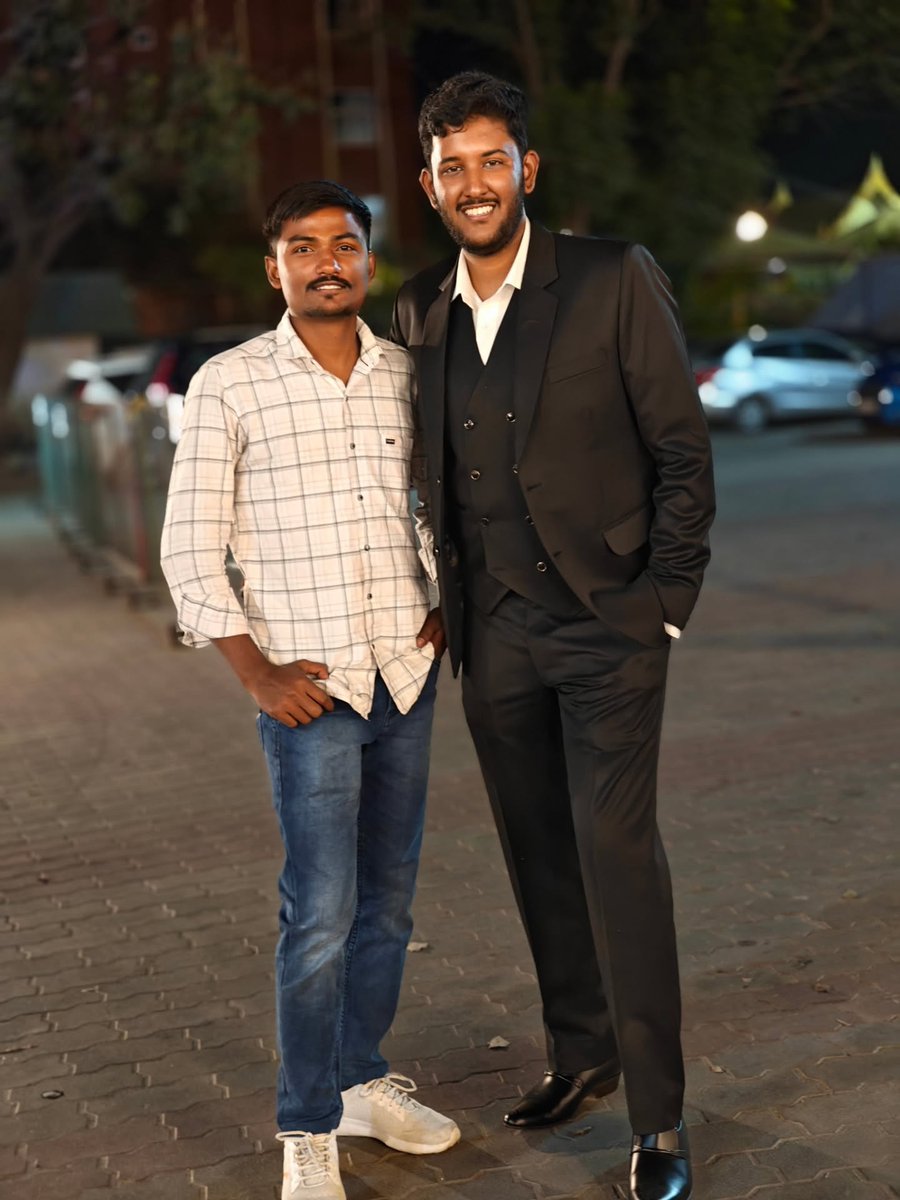 AnikaHandkins's tweet photo. 🤝🤝 https://t.co/hN8LevsTsx
