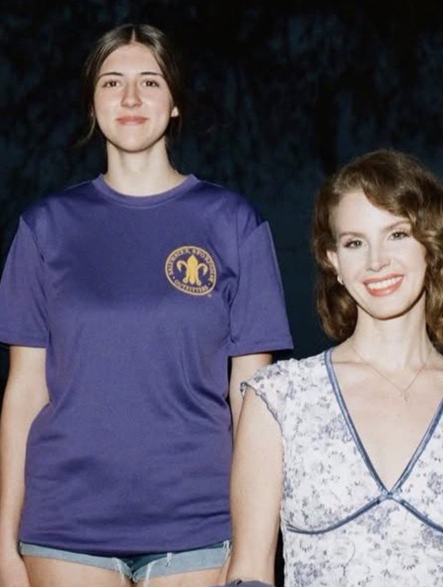 thomasdelreyy's tweet photo. “my step mother is lana del rey” https://t.co/bWB3vtGyMW