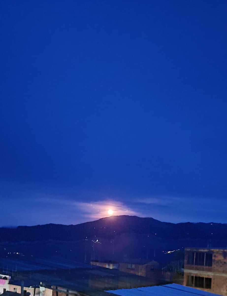 soydeituango's tweet photo. Nos escriben ✏️ Buenas noches, desde el hermoso balcon del  norte Toledo Antioquia  a esta ⏱️saludos. 🌝♥️🙋🏻‍♀️ https://t.co/VaXgd15KQg