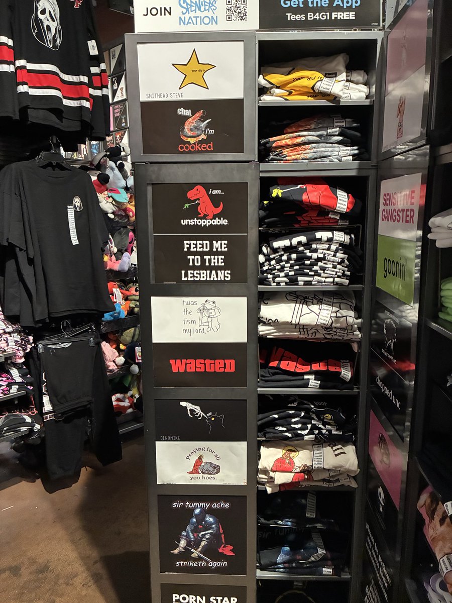 mqlqkai's tweet photo. we love spencers shirts https://t.co/9VcXAoE0T7