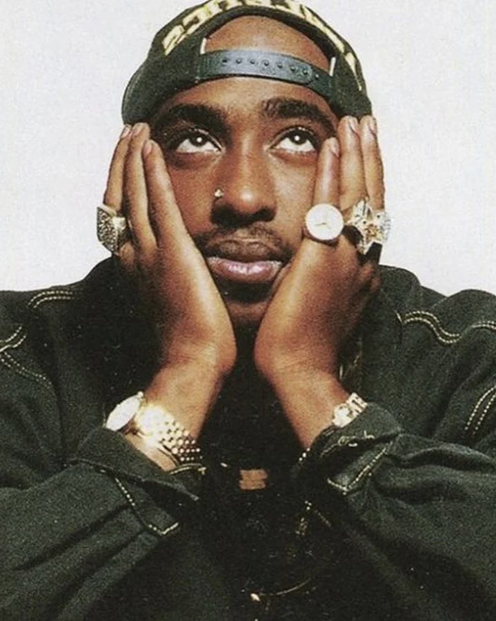 PrysmMusic's tweet photo. Only three artists hit #1 on the Billboard 200 from behind bars:

NBA Youngboy, Lil Wayne, 2Pac 🎤 https://t.co/TOECg5pg5T