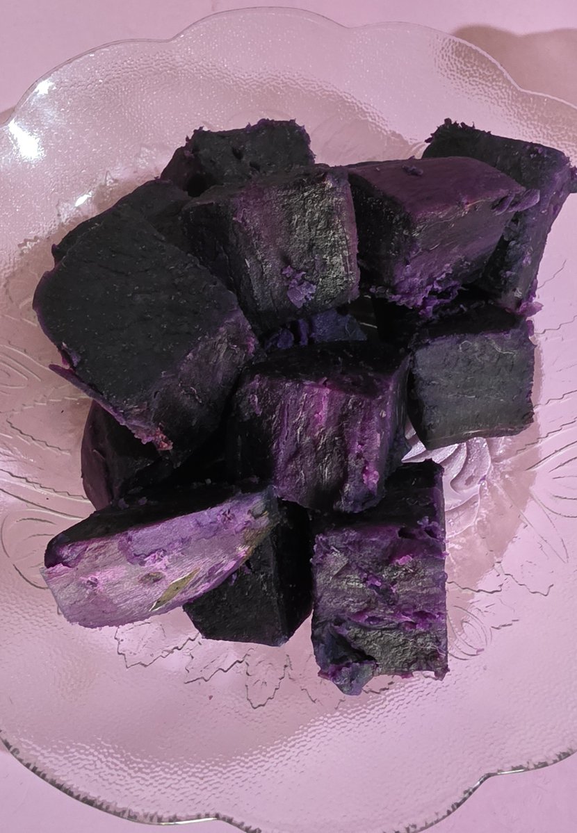 imelyciouss's tweet photo. i love purplee💜 https://t.co/YxjMYugaUW