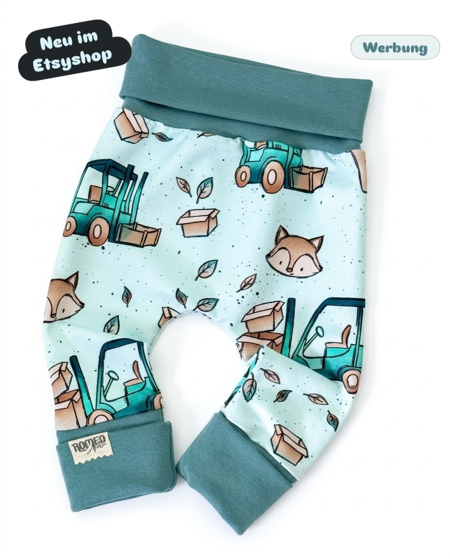 aldairpinto's tweet photo. Partnerlook für Papa und Kind zum Motto Baustelle &amp; Stapler: Mitwachshosen in Größe 62 bis 116. Bei Interesse gern melden. Outfits von @romeoandnoir, Stoffdesign von @katzengold_designs https://t.co/xnRwFEUW8o