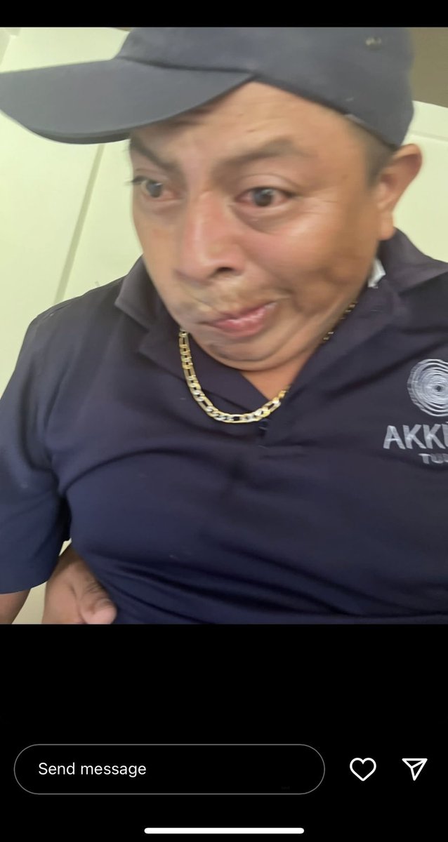 chiweethedog's tweet photo. don’t do drugs you find in public or else 👇 https://t.co/Rrgx3F3Bll