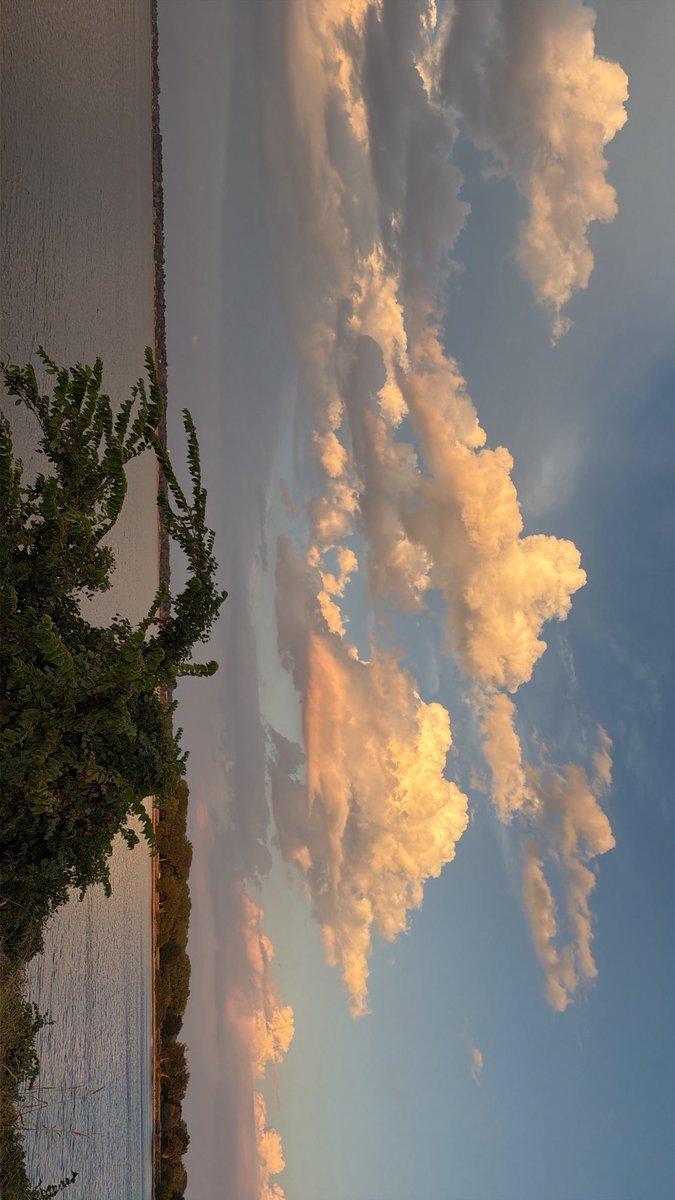 Curbsightio's tweet photo. What do clouds think of us? https://t.co/X1kOBGE8TR