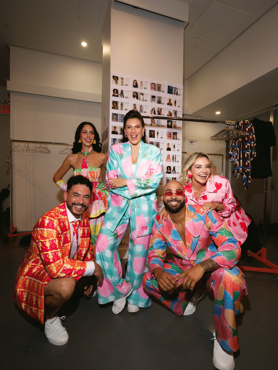 lashakyb's tweet photo. Las imagenes de Caramelo en el NYFW 2026 siguen alborotando las redes en la colección DULCE FANTASIA de la diseñadora Chilena EUGENIA LEMOS.

#CarameloDC
 #TeamCaramelo

https://t.co/JcO4TLaw8q https://t.co/zZJeaPOb6n