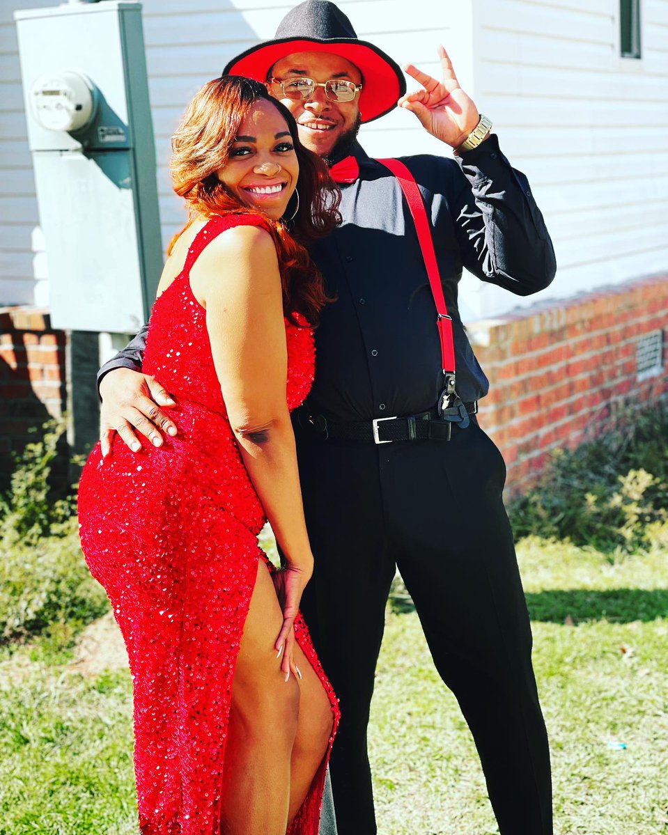 jORG_vgs's tweet photo. Me and bae are out here living our best life. https://t.co/Bx4aBG41Uo