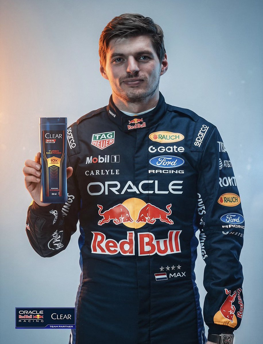M5420612's tweet photo. "Pesadelo do grid"
"Vilão da f1"
"Capeta holandês"
"Coisa ruim"
"Chucky"
"Desalmado"

Aí vc vai olhar e o cara é assim: https://t.co/mwQ5oLPrXI