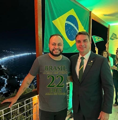 lukinhasfaleiro's tweet photo. @joseniasnjunior Que porra é essa Jose? https://t.co/Yznk5M1ngH