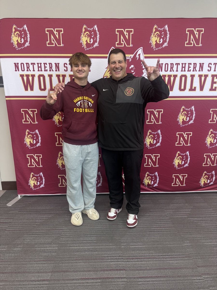 JacksonVonWald's tweet photo. Thanks to @NSUCoachSchmidt and @NSUWolves_FB for a great game day experience. Can’t wait to learn more about the program! @HHSTigerFBall @Jordan_Soukup https://t.co/970YUgKrWp