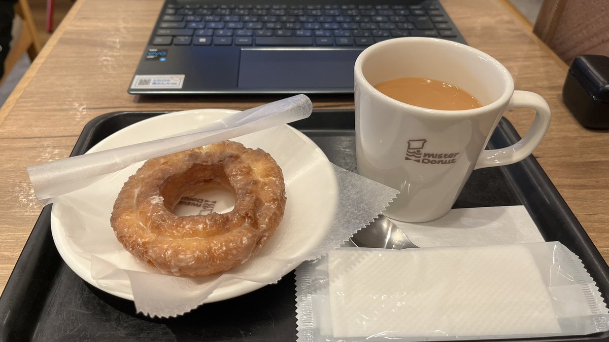 akeey11's tweet photo. 今日はケーキドーナツ有 https://t.co/VQi9BxaHJ8