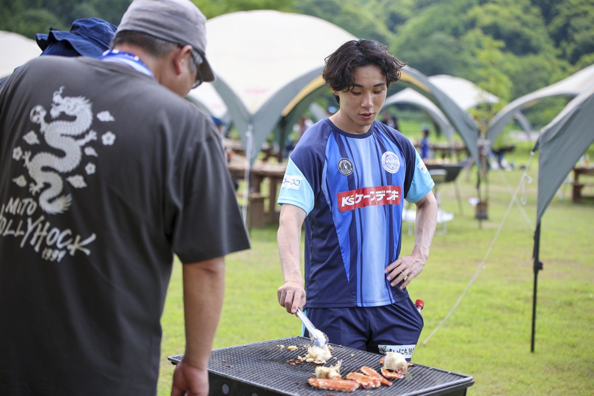 hollyhock_staff's tweet photo. ／
#水戸ホーリーホック 後援会
#葵龍会 からお知らせです❗️
＼

今年も『2026/27シーズン選手・スタッフを励ますBBQ大会』を開催します🍖

ぜひこの機会に入会して選手・スタッフに直接エールを伝えましょう🐉

📅11月1日(日)
📍アツマーレバーベキュー場
⚠️葵龍会BBQへの参加資格は10/17(土)浦和戦までに葵龍会へご入会いただいた方限定です

詳細は👉https://t.co/yz4UDzcL2c