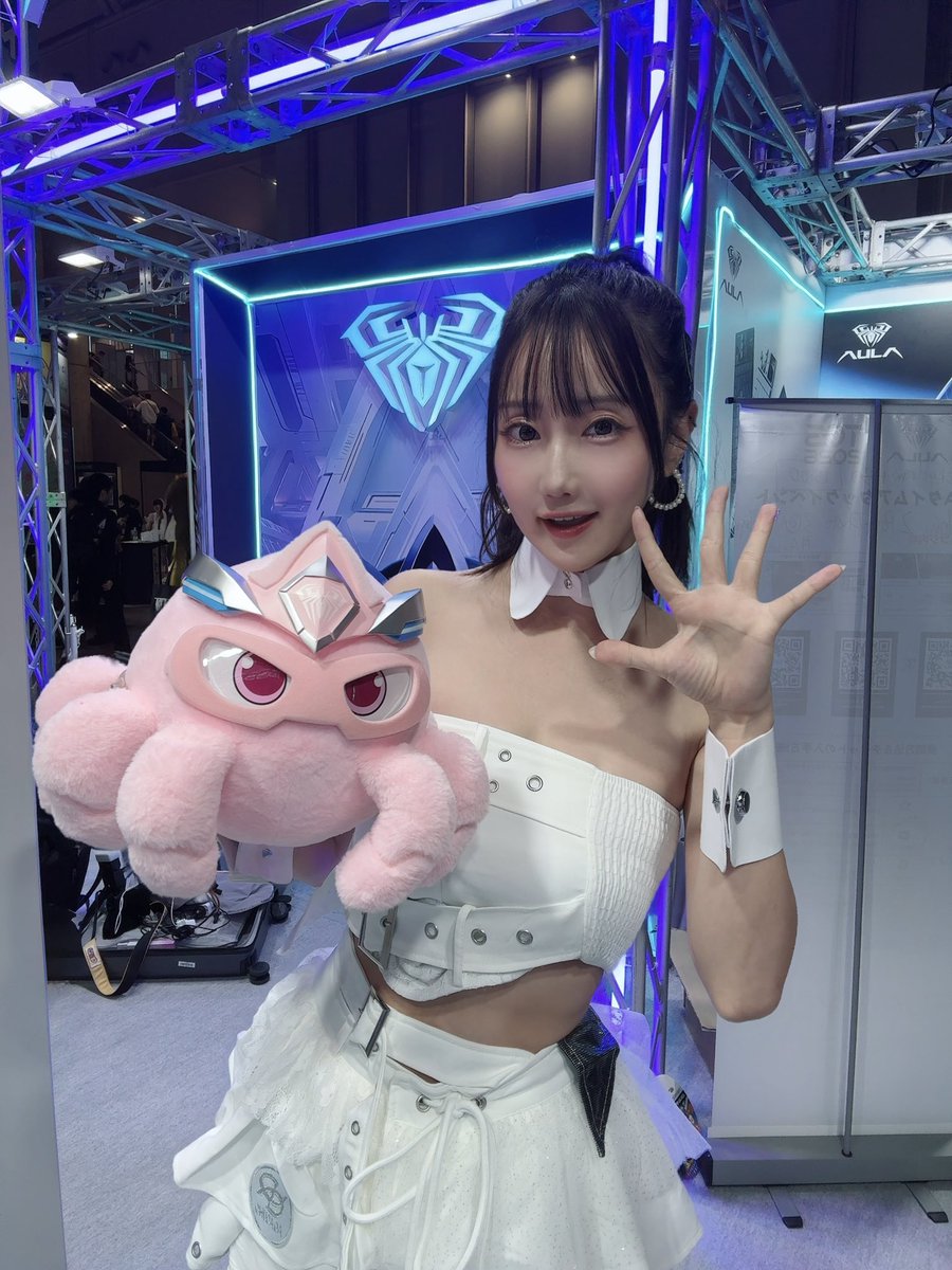 yuuboo_hazuki11's tweet photo. おはぼー🤍

日曜日みんな何して過ごすの❔

#TGS2026 #東京ゲームショウ #cosplay https://t.co/E1VIsVfP8z