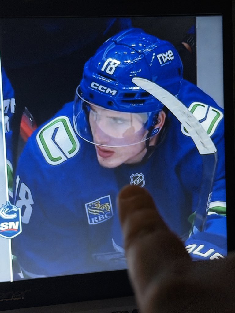 DAILYDOC18's tweet photo. hey! i know that guy! https://t.co/4pkImggMoY