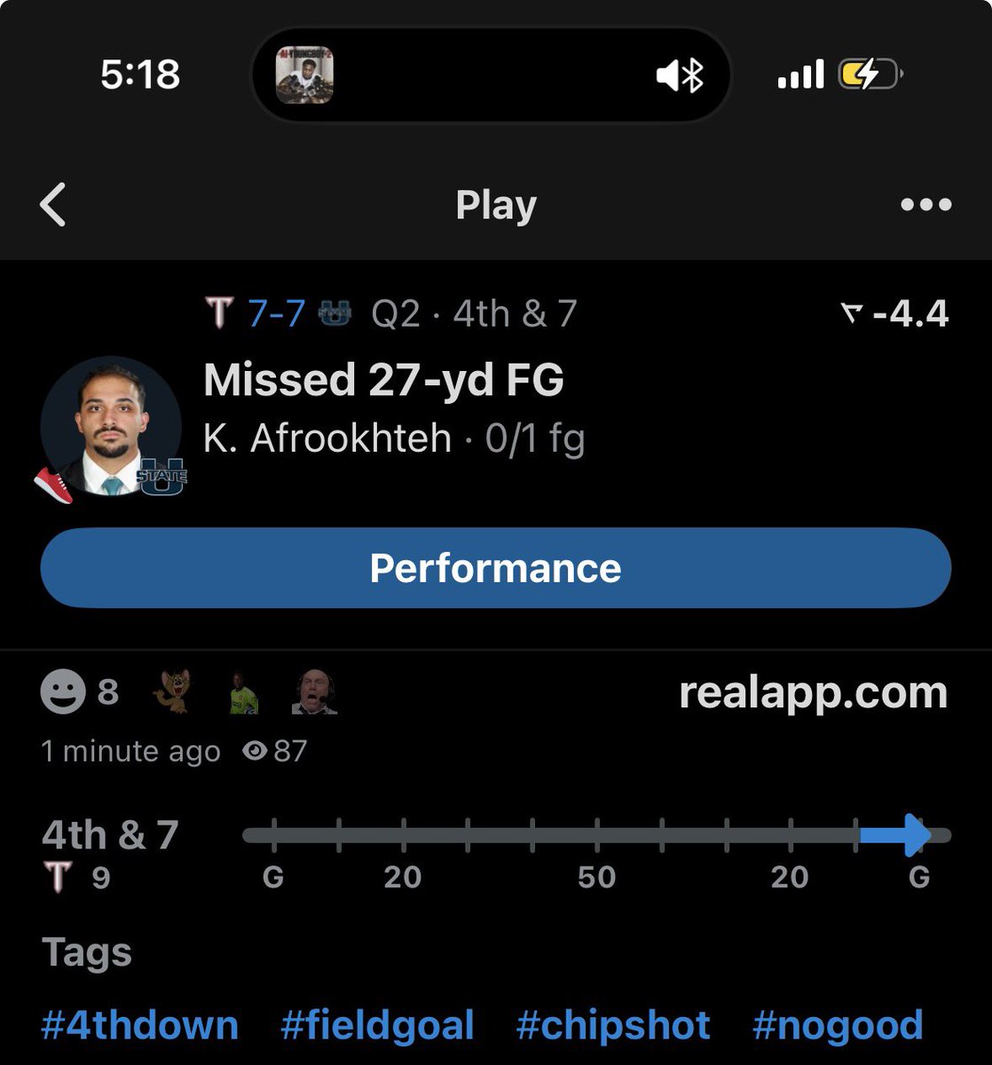 GingerBettor's tweet photo. It amazes me how truly useless 70% of college kickers are. https://t.co/n0L2JtnCBs