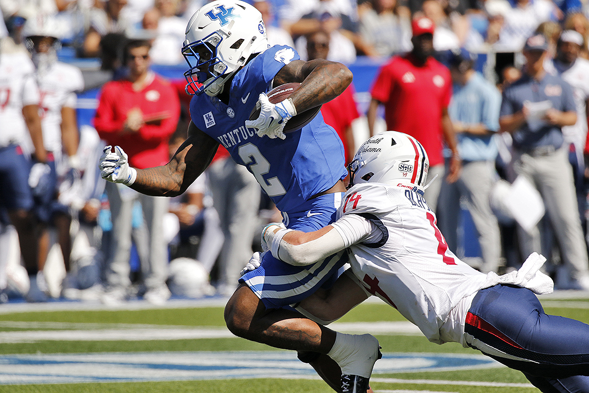JDrumUK's tweet photo. A few sights and scenes from the Kentucky Wildcats' 45-21 win over South Alabama on Saturday at sun-splashed Kroger Field in Lexington... 

Click here to see many more shots from the game in our KSR+ photo gallery: https://t.co/N11lH5Srni https://t.co/oDS0xF7TAC