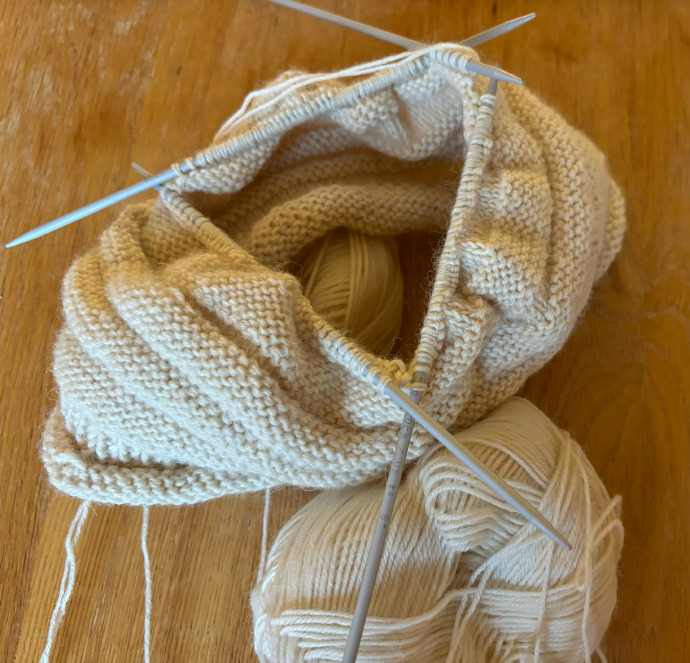 CarlosSpeac2's tweet photo. Just finished a cozy hand-knit wool scarf—soft, warm, and full of tiny hand-stitched details  Perfect for chilly days ahead! #HandmadeCrafts https://t.co/m98OwfxXhe