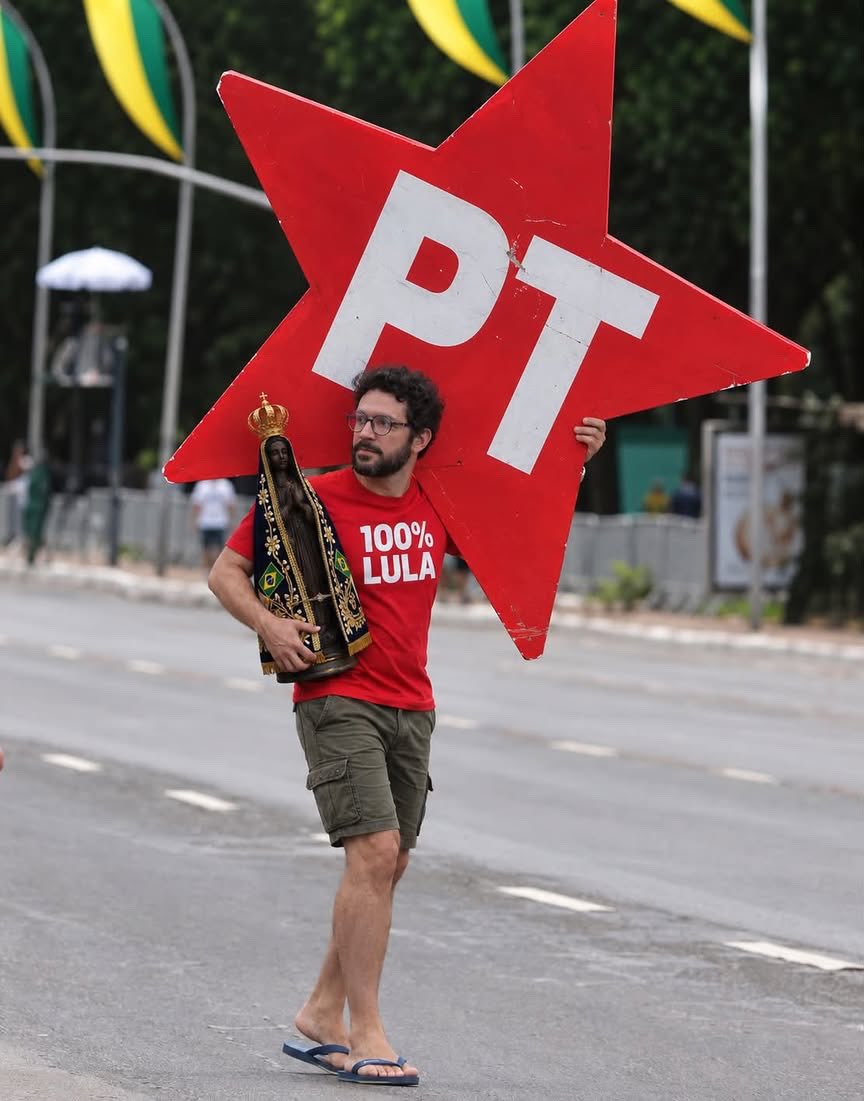 vallemattos's tweet photo. Eu indo votar no dia 04 de outubro. 
É 13, é tetra!!! Bora Lula!! https://t.co/tPlqecuAGs