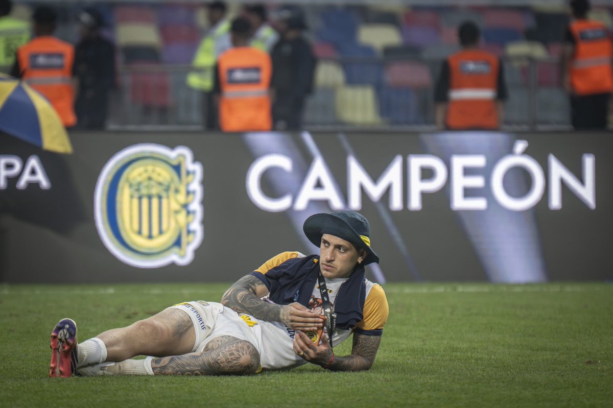 RosarioCentral's tweet photo. CHAMPIONS. https://t.co/aG1I0H2nXT