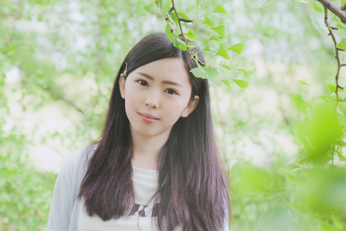 uzuki3ito's tweet photo. 雨の日が続いていますね。
そんな季節に撮った、Photo Storyを。

#雨の日 #PhotoStory
#読書 #空を見上げる #大切な時間

https://t.co/o7L6x80Suk https://t.co/8vAc9ADV3w