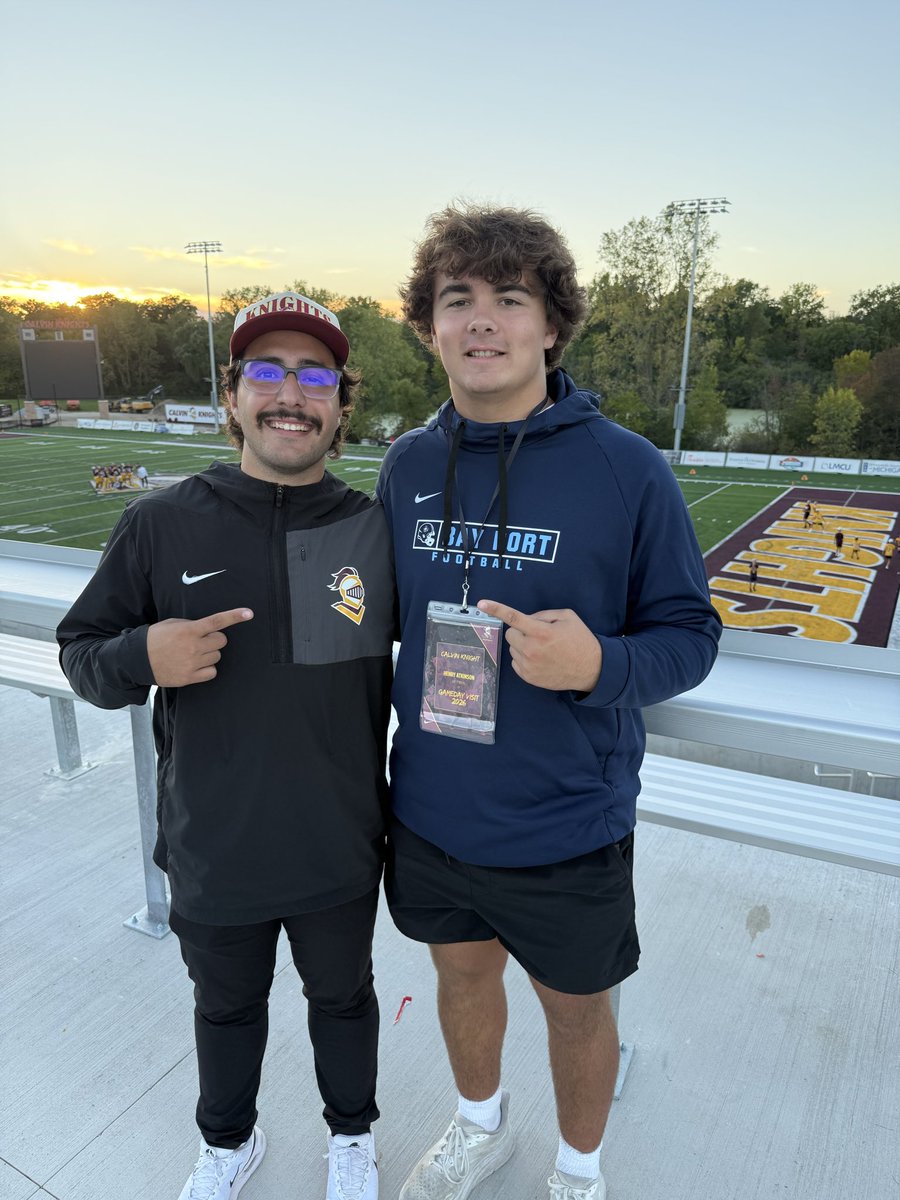 HenryAtkinson68's tweet photo. After an amazing game day visit and conversation with @CoachBenDixon. I am blessed to receive my 3rd offer from @CalvinKnightsFB. Go Knights!!! @CoachJorgyOL @CoachFemali @CoachJorgy @BayPortFootbal1 https://t.co/MX4yzPJ3qJ