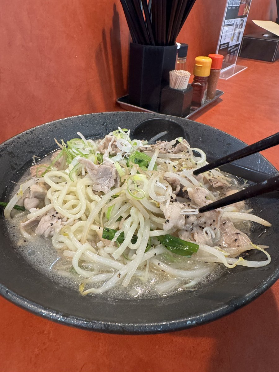 yanagiya35's tweet photo. 9月27日（日）　おはようございます☀️
「塩ホル」もいよいよラストスパート

9月限定だから、食べられる日もあと少しです。
もう一回食べたい方も、まだ食べていない方も
この機会にぜひ〜！✨

日曜日も張り切っていきます

11時〜15時OPENです！ https://t.co/4xcKwuS6Px