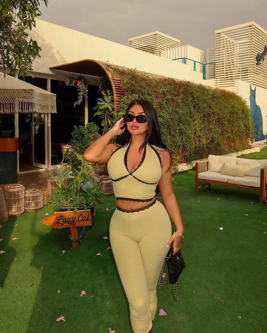 TheaSaucetdd4's tweet photo. A new two-piece set

Sizes: S, M, L, XL 
Price: 45, 000 TSH 
Material: Premium quality 
Color: Yellow 
Location: Aggey na Msimbazi, Kariakoo 
Contact: 0718805932 https://t.co/BgyMANX7KH