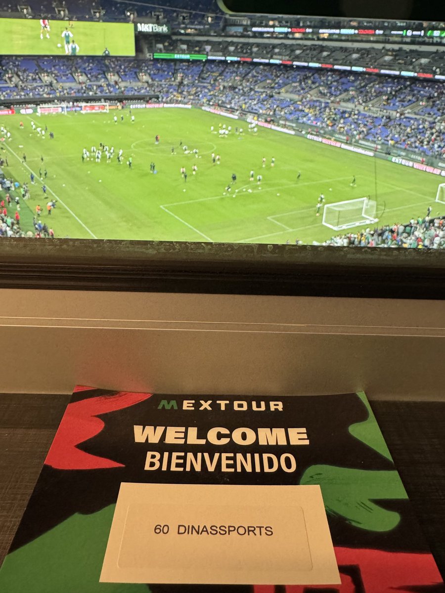 JaimeDinas's tweet photo. Ya están en cancha y en calentamiento @FCFSeleccionCol y @miseleccionmx  en Baltimore https://t.co/6PzZihdiN0