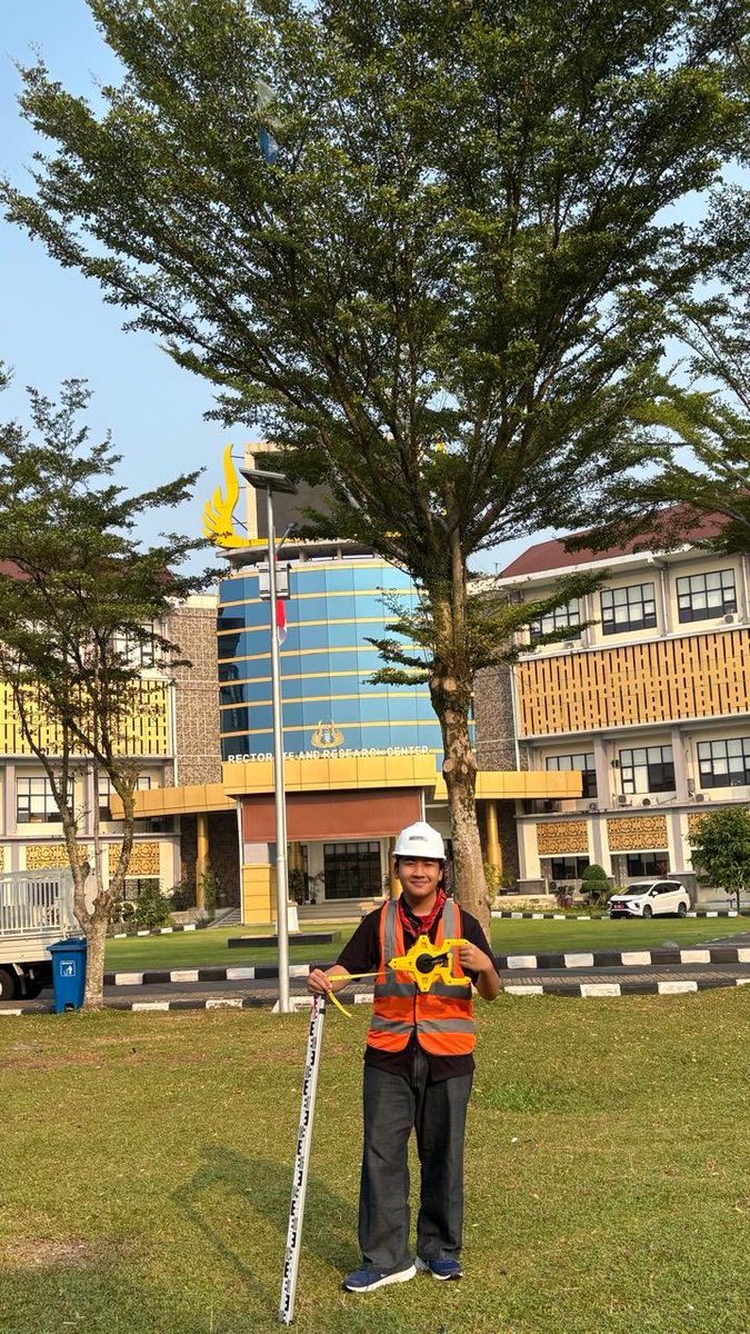 werda_hasmira's tweet photo. Dan bayi 2008 itu sekarang udah jadi abang - abang Tekhnik  Pertambangan 😎😎 https://t.co/DSzT4H1v0q