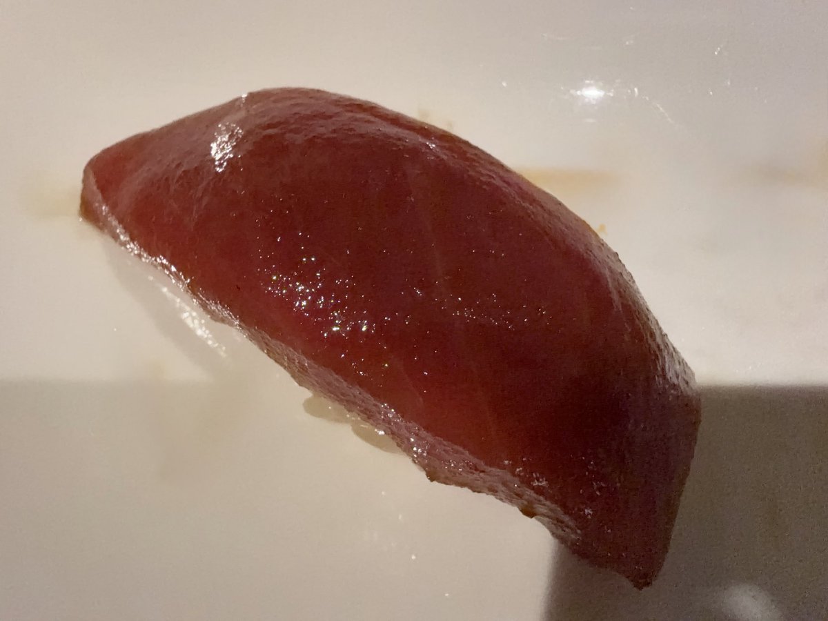 fishing_os's tweet photo. 昨晩は、札幌でお寿司🍣
週末に飲むと釣りに行ける回数が減るから、避けたいけど…接待される側は、休前日が良いよね⤵︎ https://t.co/XCarv2czo6