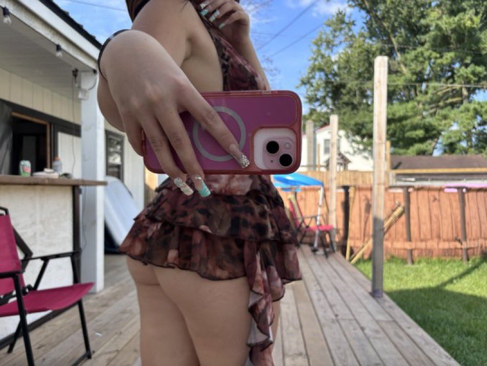 Miss_Devile22's tweet photo. You are so addicted….✨
Stare again, look at my perfection, savor every single curve of my body.. Don't be worried if you feel lightheaded..
stare more for me loser..Its not a trap I promise 🤡🤡
#findom #blackmail #sissy #techdom #kidslox #tpe #cuck #beta #fetish #relapse https://t.co/NKa5kWosZ5