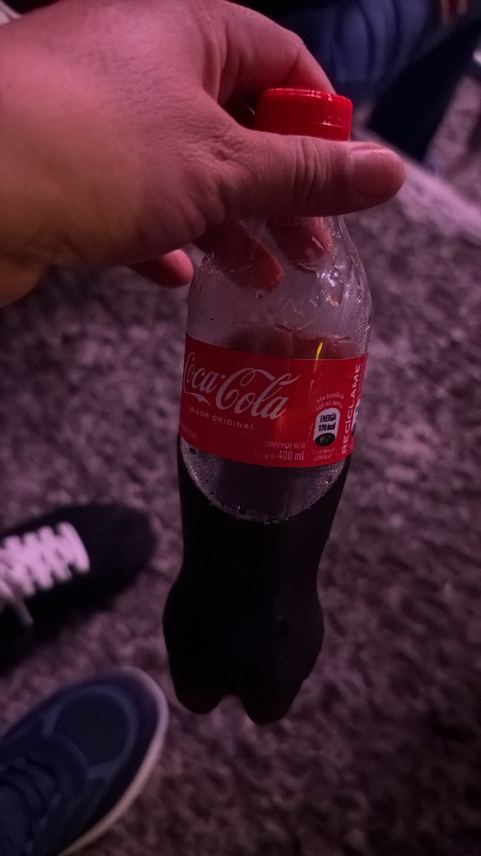 Pienso7nn's tweet photo. Dónde está @ProConsumidorRD en @altosdechavondr 300 una agua y 400 un refresco #abuso coño en el concierto de @ramonorlandov estaban considerables a 100 pesos https://t.co/GvAMb1bieJ