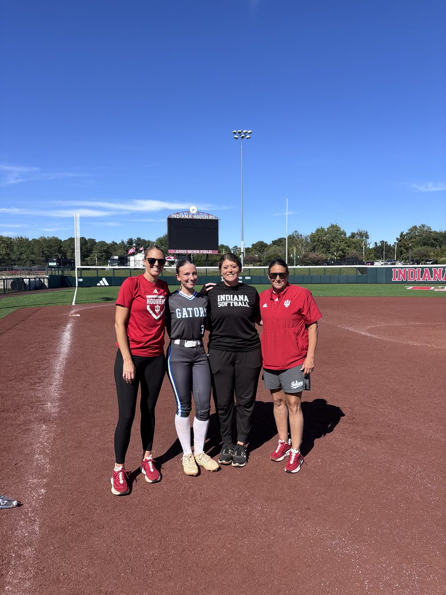 gracemulli_14's tweet photo. Had the best day with @IndianaSB today!! So thankful for all of the coaches and players who made this possible today! Can’t wait to get back to B-town for more camps!! ❤️🤍❤️🤍

@INGatorsCruz @CoachStanton @calyhend @KendraKirkhoff @ChandaBell2 https://t.co/Vpb0NYhDtI