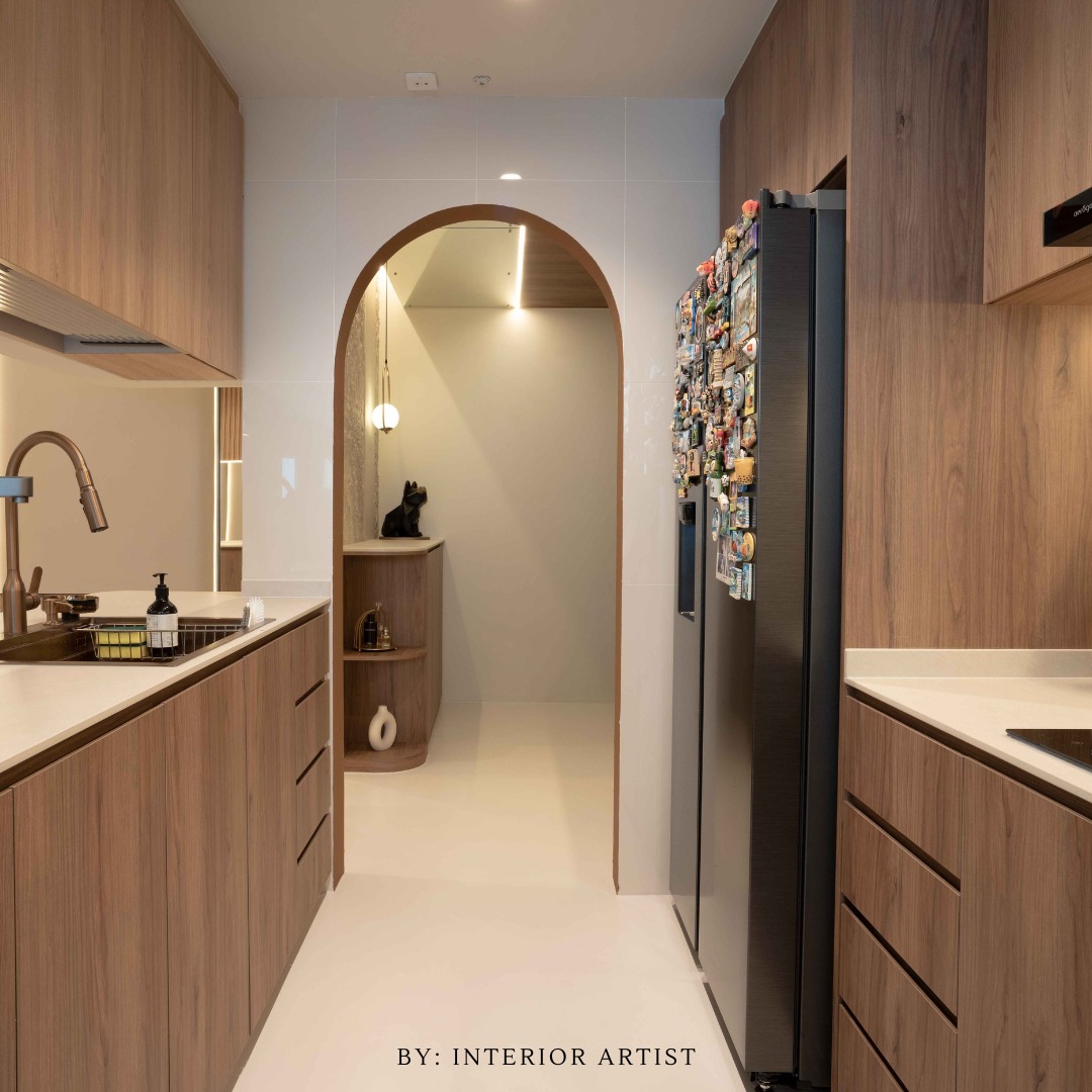 ElizebethCcaah's tweet photo. Intuitive and inviting, this kitchen combines clean functionality with warmth. Soft wood tones, sleek surfaces, defined work zones, full-height cabinetry, and integrated lighting create an efficient, cohesive space connected by a graceful arched https://t.co/7QtUV6unUR