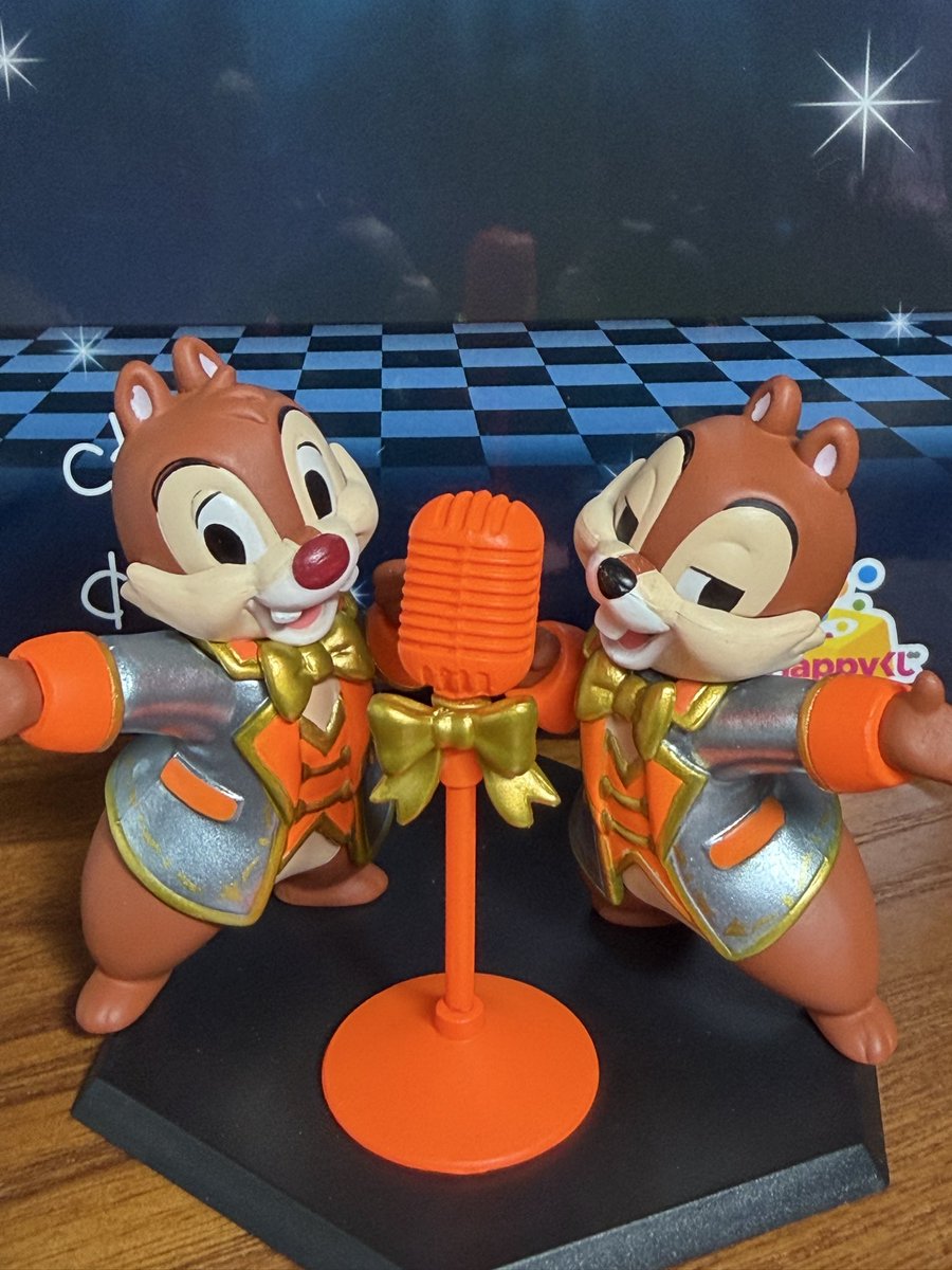 beni20190503's tweet photo. めっっっちゃかわいい…!✨✨
衣装の光沢感とネオンカラーがめちゃ良い!!(*'▽'*)
#Happyくじ
#アイドルディズニー
#IDOLONSTAGE https://t.co/WT88PidGjy