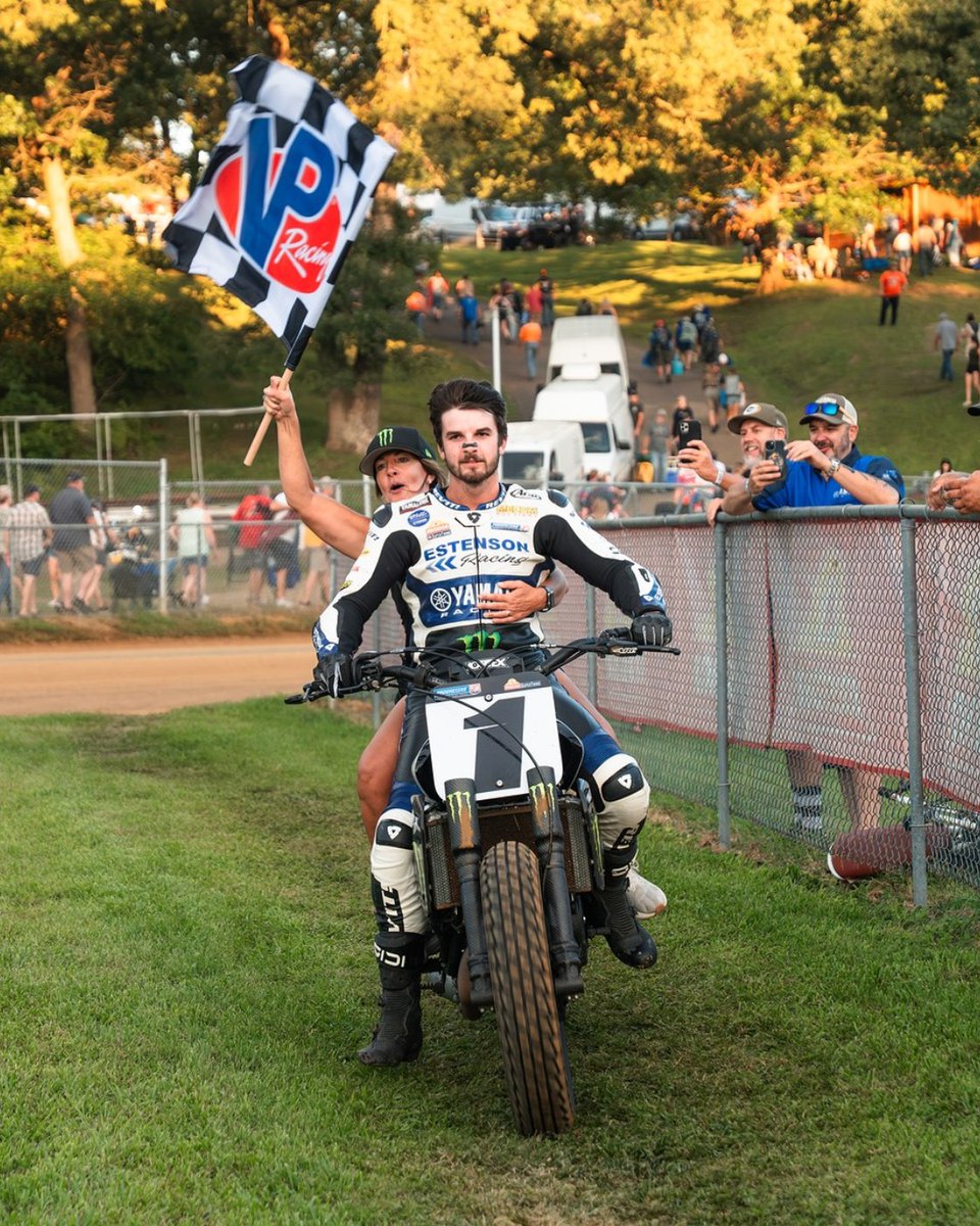 AmericanFlatTrk's tweet photo. A few of the best VP Racing Victory Lap moments of 2026. 🏁 What were some of your favorites?

#VPRacingFuels #FlatTrack #AmericanFlatTrack #VictoryLap https://t.co/bpcI6oAT2Q