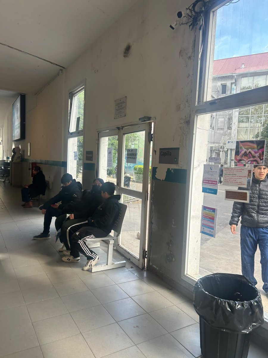 Tomidiazcueto's tweet photo. Que cínica e hipócrita que es Mayra Mendoza. Ya que anduve por el Garrahan, acá les dejo el Iriarte de Quilmes: https://t.co/fLgFj7Cb7L