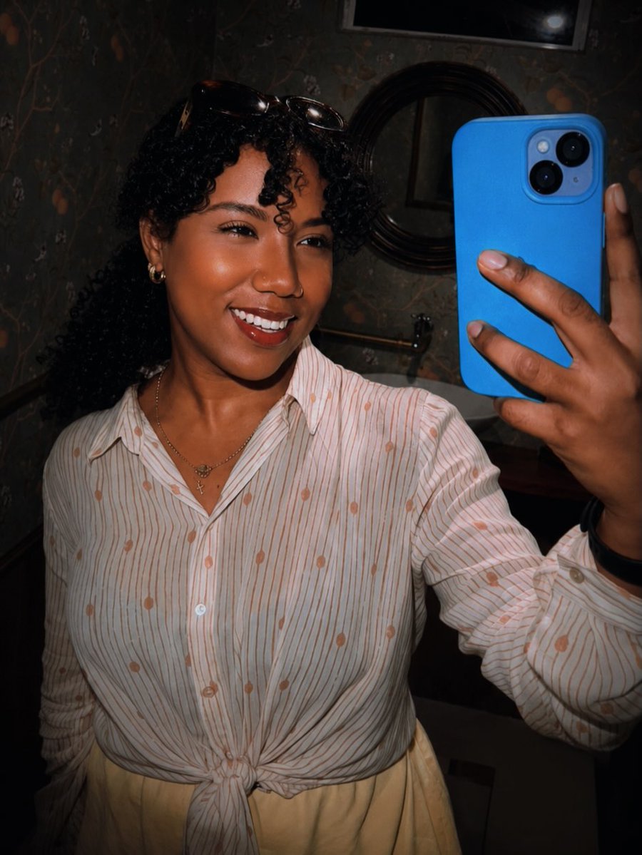 SherleneZexuq's tweet photo. Today, I’m simply here to be my favorite version of myself. https://t.co/CFgxHQ4QJa