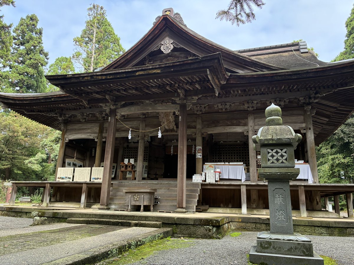 TONAMINOTAMI's tweet photo. 埴生の杜⛩️
こんな事言ったら地元民から ひんしゅくを買うかもだけど、自分はこの地の相性が良いのかもしれない。
#小矢部市 https://t.co/icFCXvZBRT