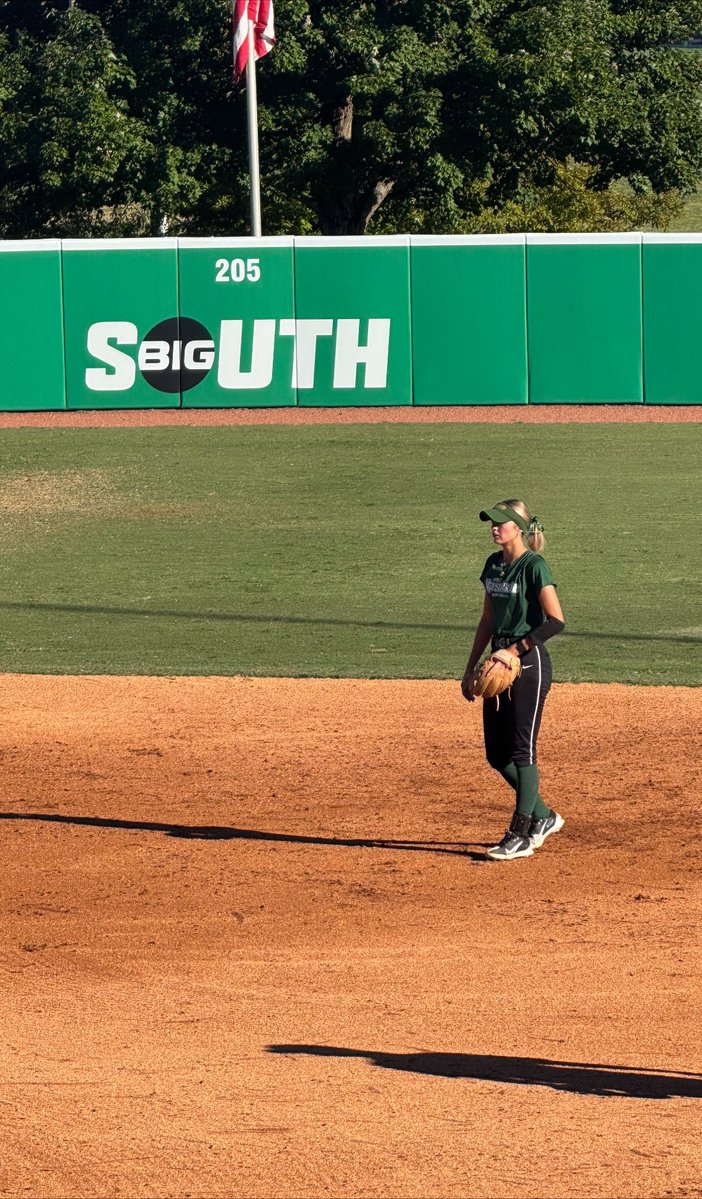UnityMchale's tweet photo. @gbryce2026 looking good in her  Spartan green, black and white.  Gabby, good luck this fall!  @NortheastUnity https://t.co/B7HixlGw2Q