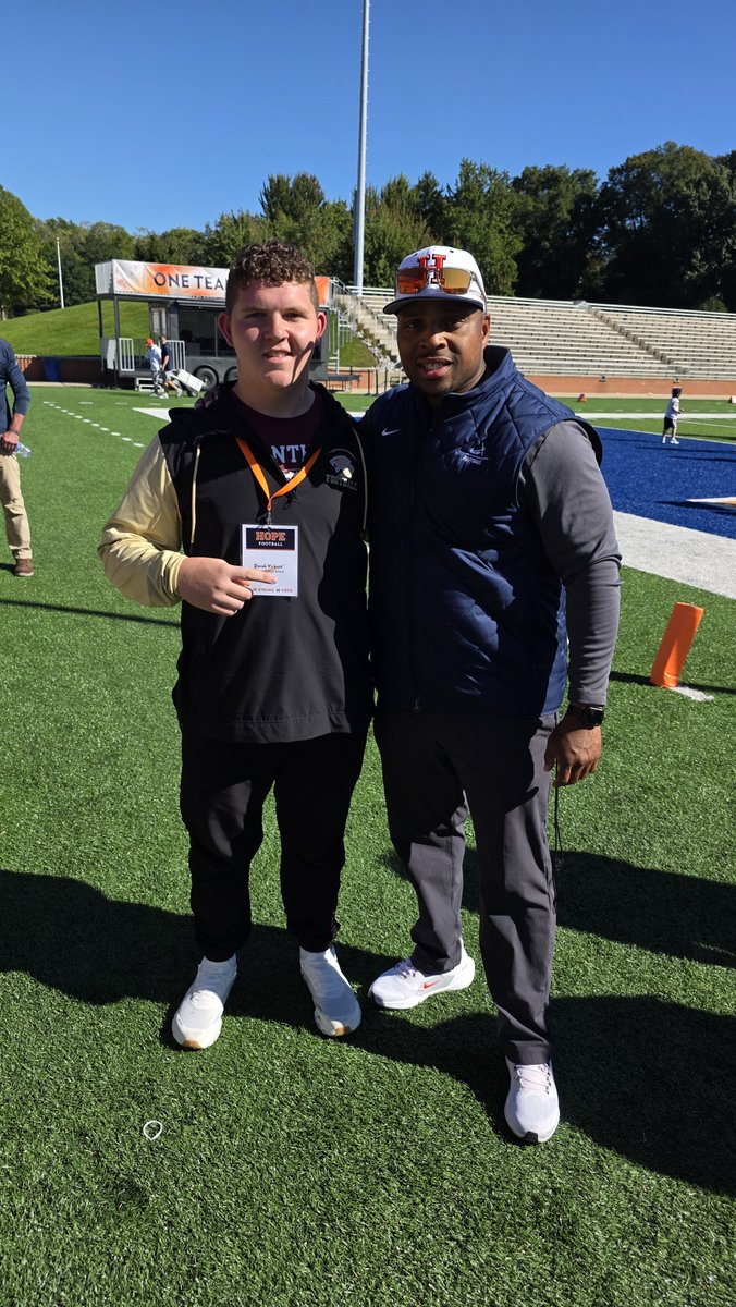 DerekVickersLS's tweet photo. Thank you, @HopeCollegeFB , @PStuursm , @CoachJArnold4, and @Coach_HThompson, for having me on campus today for the rivalry game against Albion College. The energy, culture, and atmosphere around the program is amazing. Go Hope!

@Atdlongsnapping @ATDTrainRecruit @bouwens_bryce @NolanOwenLS @FentressKicking
@MichFBFrenzy @MIexposure @cbentle8 @AllenTrieu @TheD_Zone @wpantherfball
@JTV_Sports